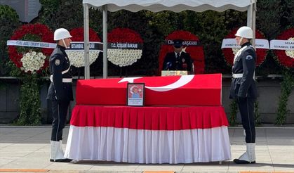 Trafik kazasında şehit olan polis memuru için İstanbul'da cenaze töreni düzenlendi