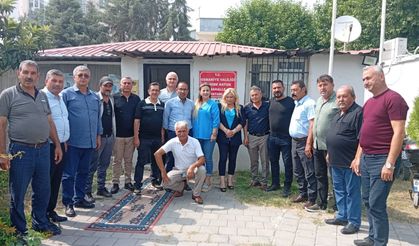Esenevler Muhtarı Gülay Ersoy Rozetini Taktı