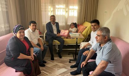Hira Sultan’ın Karne Sevincine Ortak Olundu