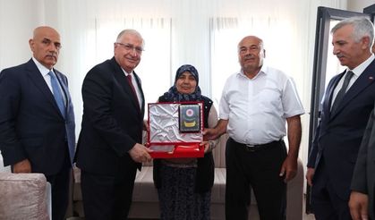 Milli Savunma Bakanı Güler, Kahramanmaraş'ta şehit ailesini ziyaret etti