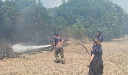 Dörtyol Yeşilköy’de Bahçe Yangını Kontrol Altına Alındı