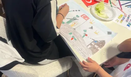 Osmaniye'de Çocuklar Cumhuriyet Coşkusunu Resimlerine Yansıttı