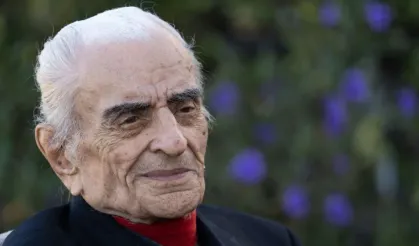 Türk Müziğinin Usta İsmi Alpay 91 Yaşında Vefat Etti