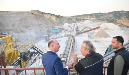 Yol Ve Altyapı Çalışmalarına Saatte 200 Tonluk Üretim Desteği