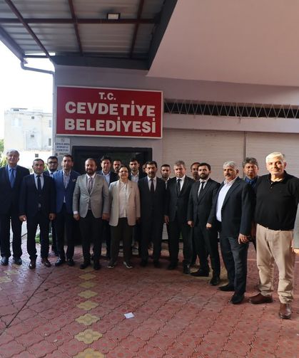 Derya Yanık'tan Cevdetiye Belediyesine Hayırlı Olsun Ziyareti