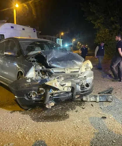 Düzce'de Trafik Kazası: Otomobil ve Cip Çarpıştı, 4 Yaralı