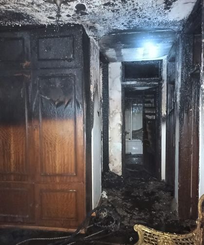 Adana'da apartman dairesinde çıkan yangın hasara yol açtı