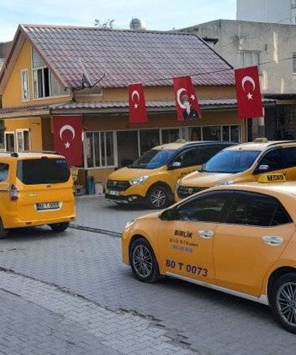 Birlik Taksi, 51 Yıldır Osmaniye Sokaklarında Cumhuriyet Coşkusunu Yaşatıyor