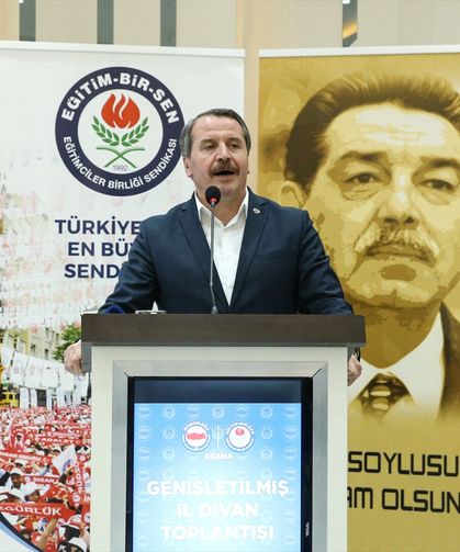 Memur-Sen Toplu Sözleşme Sürecinde Kararını Değiştirdi: Hakeme Gitmeyecek