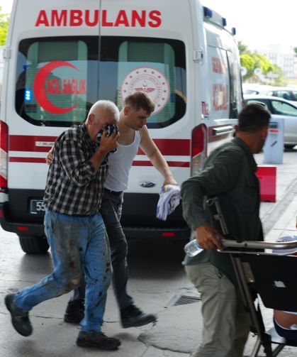 Gelenek Yine Bozulmadı Acemi Kasaplar Hastanelik Oldu
