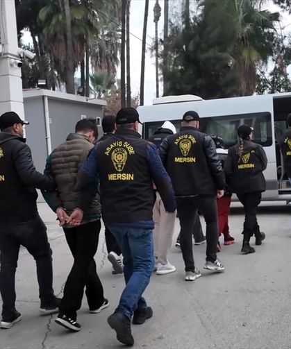 Mersin merkezli fuhuş operasyonunda yakalanan 3 zanlı tutuklandı