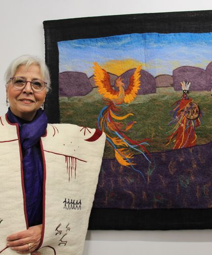 Antalya'da 'Aşina' keçe resim sergisi açıldı