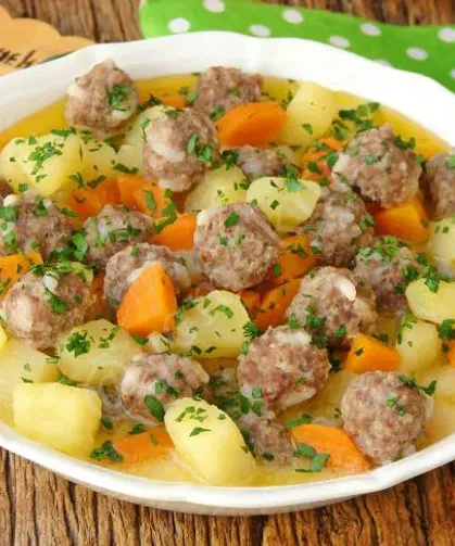 Tam Kıvamında Ekşili Köfte Nasıl Yapılır? Ev Usulü Ekşili Köfte Püf Noktalarıyla