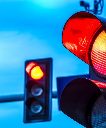 Otomatik Vitesli Araç Sahiplerine Kritik Uyarı: Işıklarda N’ye Almayın