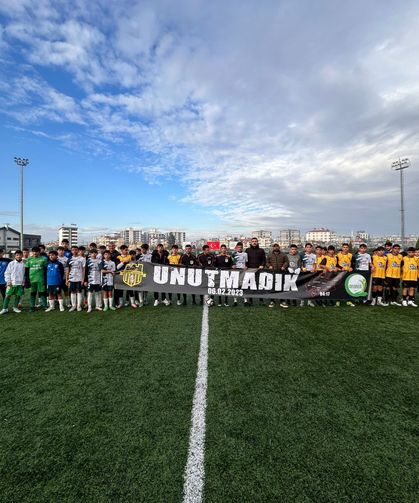 Osmaniyegücü Spor’dan Deprem Şehitlerine Saygı