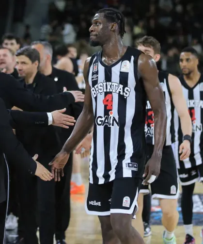 Beşiktaş GAİN, Manisa Basket’i Farklı Geçti: 102-70