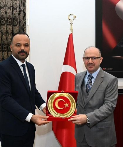 Başhekim Hakkoymaz’dan Vali Serdengeçti’ye Ziyaret