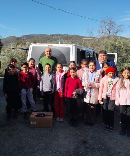 Kadirli'de Minik Öğrencilerden Ramazan Desteği