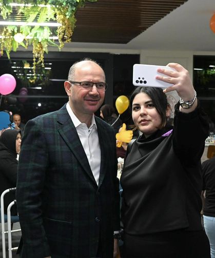 Vali Serdengeçti Koruyucu Ailelerle İftarda