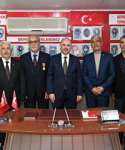 Vali Serdengeçti Şehit Ailelerini Ziyaret Etti