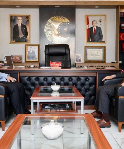 Belediye Başkanları Arasında Nezaket Ziyareti