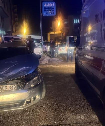 Osmaniye Düziçi’nde 3 Araç Çarpıştı