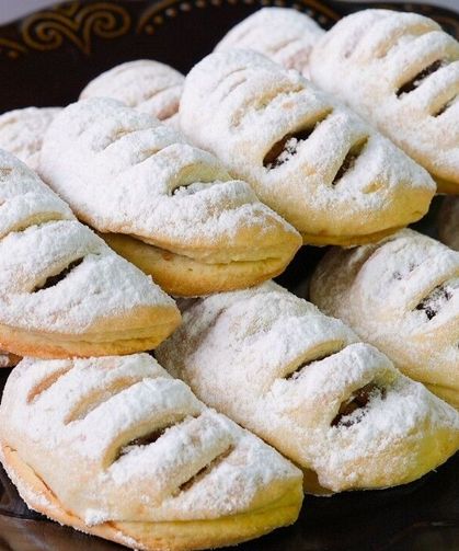 Ev Yapımı Elmalı Kurabiye Tarifiyle Tatlı Molası