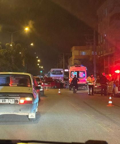 Osmaniye İbn-i Sina Hastanesi  Önünde  Feci Kaza