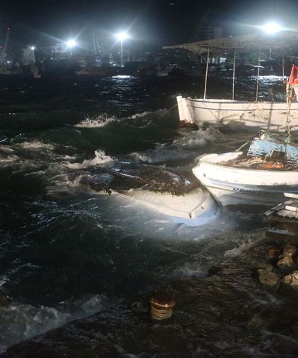 Hatay'da fırtına etkili oluyor