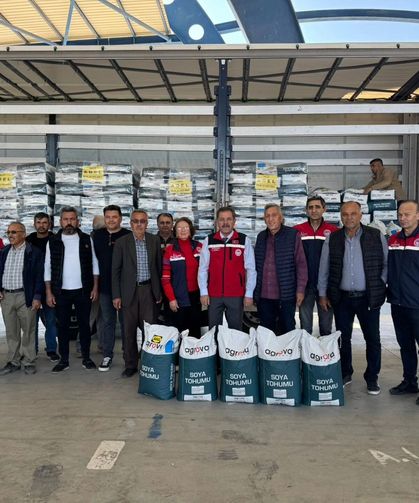 Kadirli’de 19 Ton Soya Tohumu Çiftçilere Dağıtıldı