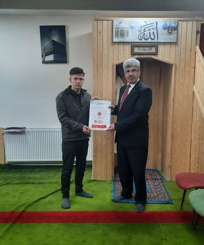 Bahçe’de Başarılı Öğrenciye Müftüden Tebrik