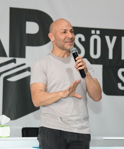 Tazeoğlu Okurlarla Buluştu