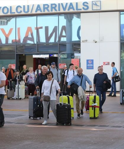 Yeni Arkadaşlıklar Kurmanın En Etkili Yolu Seyahat