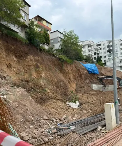 İzmit’te Toprak Kayması Paniği