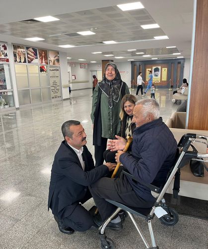 Osmaniye’de Ökkeş Aksoy’dan Hastane Ziyareti