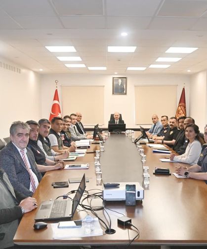 Osmaniye’de Orman Yangınlarıyla Mücadele Toplantısı Gerçekleştirildi