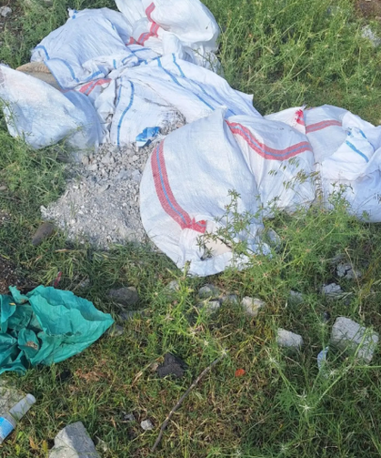 Toprakkale’de Boş Alana Moloz Döküldü: Vatandaşlar Tepki Gösterdi