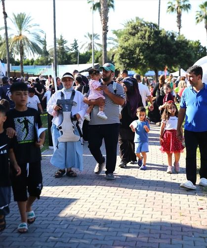 Adana'da 'Aile ve Çocuk Şenliği' düzenlendi