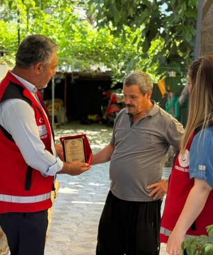 Şehit Polis Osman Budak’ın Babası İsmet Budak’a Babalar Günü Ziyareti