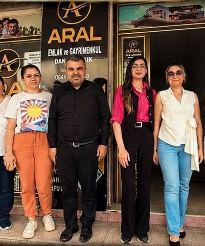 Erzin'de ARAL Emlak Hizmete Başladı