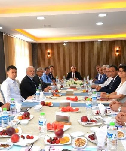 Osmaniye’de Sene Sonu Eğitim Toplantısı: LGS ve YKS Tedbirleri Masada