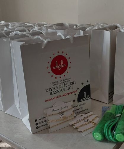 Osmaniye’de Lise ve Üniversite Öğrencilerine Başarı Ödülü