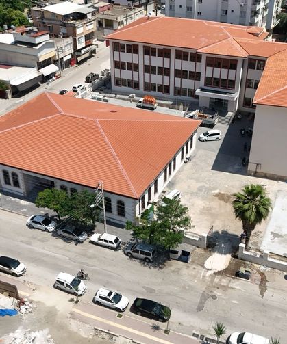 Osmaniye’de Tarihi Yedi Ocak İlkokulu Yeniden Eğitimde