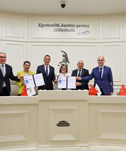 Anadolu Hayat Emeklilik ile Gaziantep Büyükşehir Belediyesi işbirliğini yeniledi