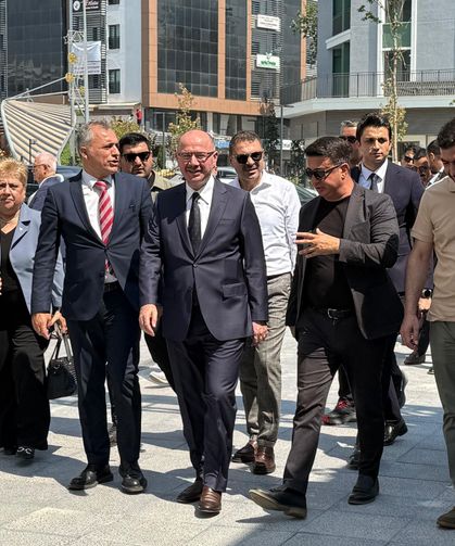 Meydan Osmaniye Ekonomiye Can Suyu mu Olacak? Binlerce Kişiye Umut Verdi