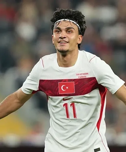 Fenerbahçe'den Milli Yıldız Atağı! Can Uzun Transferinde İlk Temas Kuruldu
