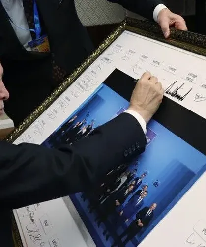 Cumhurbaşkanı Erdoğan'dan NATO Zirvesi'nde Anlamlı İmza