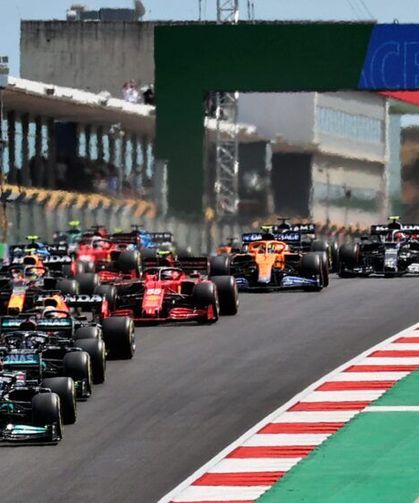Kimi Antonelli, Britanya GP'sinde Pole Pozisyonunu Kazandı