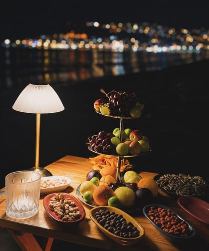 Geceye Deniz, Huzura Işık Eşlik Ediyor
