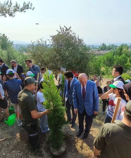Osmaniye'de 15 Temmuz Anısına Şehitler İçin Fidan Dikildi